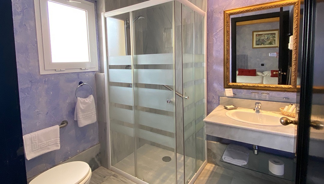 hotel-tikar-bathroom-105_106